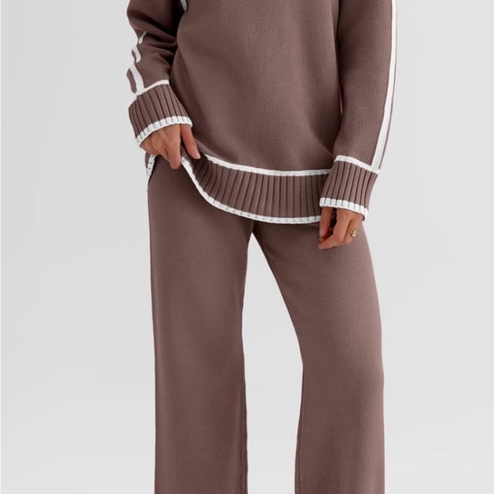 Cozy Knit Two-Piece Set with Contrast Trim